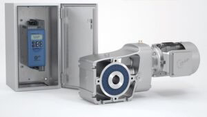 Neben verbesserten Eigenschaften und Leistungsmerkmalen übernimmt die neue Generation an Frequenzumrichtern die Nordac-Parameterstruktur und ist physisch und funktionell abwärtskompatibel. Neben verbesserten Eigenschaften und Leistungsmerkmalen übernimmt die neue Generation an Frequenzumrichtern die Nordac-Parameterstruktur und ist physisch und funktionell abwärtskompatibel.