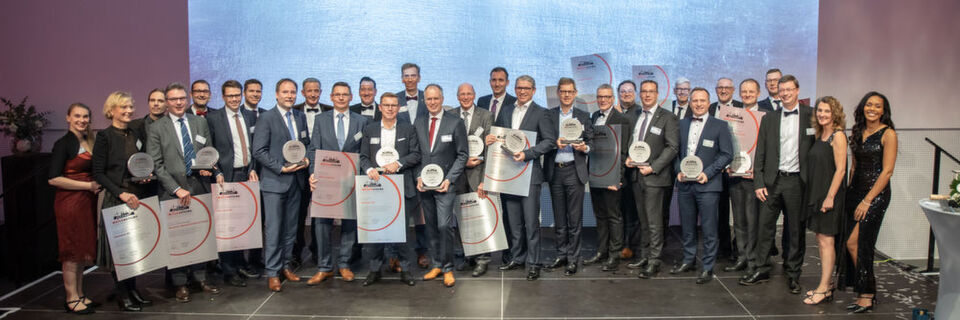 16 companies receive the Milestone Award. 16 companies receive the Milestone Award.