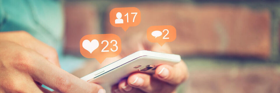 Kundenkontakt via WhatsApp oder Facebook-Messenger hat diverse Vorteile. Kundenkontakt via WhatsApp oder Facebook-Messenger hat diverse Vorteile.