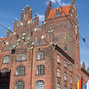 Das Oberlandesgericht in München ist eines von drei bayerischen Oberlandesgerichten. Das Oberlandesgericht in München ist eines von drei bayerischen Oberlandesgerichten.