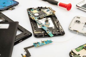 Sinkende Preise, purzelnde Umsatzzahlen: Wirtschaftlich sah 2019 für die Elektronikindustrie nicht gerade rosig aus. Sinkende Preise, purzelnde Umsatzzahlen: Wirtschaftlich sah 2019 für die Elektronikindustrie nicht gerade rosig aus.