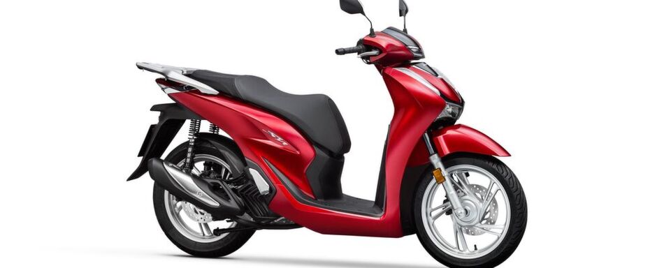 Eine starke Rolle in der Kategorie der Leichtkraftroller bis 125 Kubik dü¼rfte ab 2020 der neue Honda SH 125i spielen. Eine starke Rolle in der Kategorie der Leichtkraftroller bis 125 Kubik dü¼rfte ab 2020 der neue Honda SH 125i spielen.