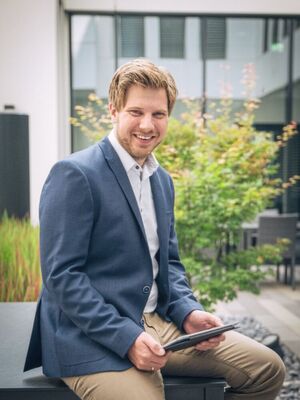 Dr. Johannes Stemmer: „Es wäre naiv, zu glauben, dass wir einfach einen Knopf drücken müssen, um die digitale Transformation zu vollziehen.“ Dr. Johannes Stemmer: „Es wäre naiv, zu glauben, dass wir einfach einen Knopf drücken müssen, um die digitale Transformation zu vollziehen.“