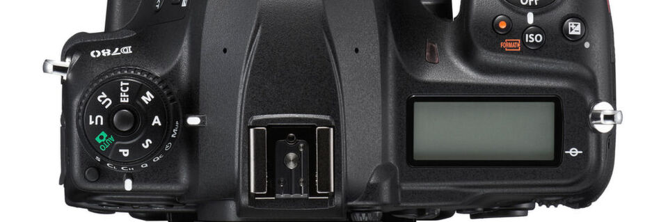 Die D780 ist das Nachfolgemodell der D750 und hat einige technischen Updates spendiert bekommen. Die D780 ist das Nachfolgemodell der D750 und hat einige technischen Updates spendiert bekommen.