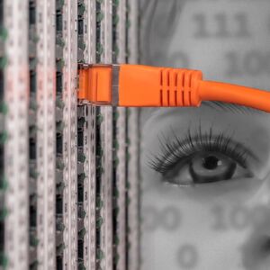 TEMPEST ist ein Verfahren zum Abhören elektronischer Geräte durch unbeabsichtigt ausgesandte elektromagnetische Strahlung. TEMPEST ist ein Verfahren zum Abhören elektronischer Geräte durch unbeabsichtigt ausgesandte elektromagnetische Strahlung.