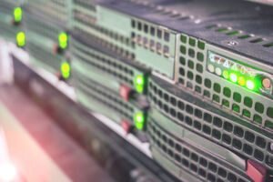 Anbieter von Colocation-Zentren helfen bei der gesetzestreuen Infrastruktur. Anbieter von Colocation-Zentren helfen bei der gesetzestreuen Infrastruktur.