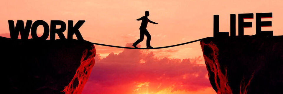 Unternehmen sollten ihre Mitarbeiter bei einer ausgeglichenen Work-Life-Balance unterstützen. Unternehmen sollten ihre Mitarbeiter bei einer ausgeglichenen Work-Life-Balance unterstützen.