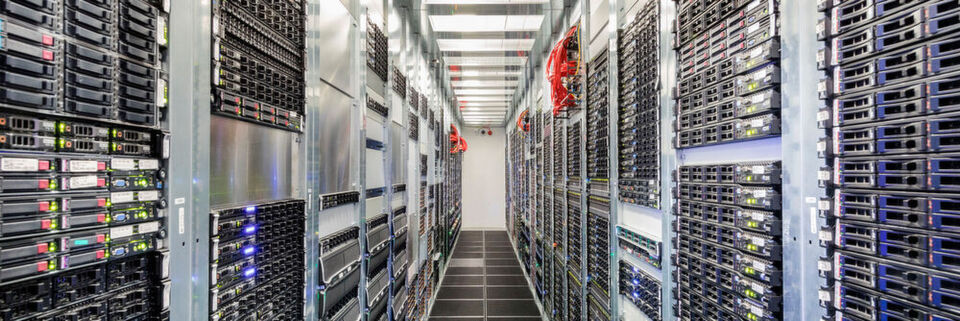 Überdimensionierte Cloud-Szenarien verschwenden nicht nur unnötig Geld, auch fällt es mit der Zeit immer schwerer, den Überblick zu behalten. Überdimensionierte Cloud-Szenarien verschwenden nicht nur unnötig Geld, auch fällt es mit der Zeit immer schwerer, den Überblick zu behalten.