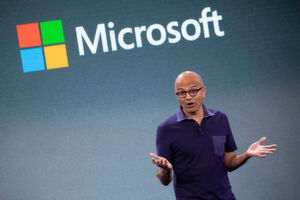 Satya Nadella, CEO von Microsoft, spricht während einer Firmenveranstaltung. Microsoft will im großen Stil zur Reduzierung von klimaschädlichen Treibhausgasen beitragen. Zum Jahr 2030 wolle der Softwarekonzern der Atmosphäre mehr Kohlendioxid entziehen als man produziere, kündigte Microsoft-Chef Satya Nadella am Donnerstag in Redmond an. Satya Nadella, CEO von Microsoft, spricht während einer Firmenveranstaltung. Microsoft will im großen Stil zur Reduzierung von klimaschädlichen Treibhausgasen beitragen. Zum Jahr 2030 wolle der Softwarekonzern der Atmosphäre mehr Kohlendioxid entziehen als man produziere, kündigte Microsoft-Chef Satya Nadella am Donnerstag in Redmond an.