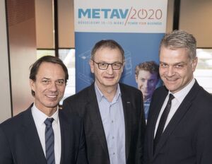 (Left to right): Prof. Thomas Bergs, Chair of Manufacturing Technology, Dr Wilfried Schäfer, VDW, and Prof. Christian Brecher, Chair of Machine Tools (Left to right): Prof. Thomas Bergs, Chair of Manufacturing Technology, Dr Wilfried Schäfer, VDW, and Prof. Christian Brecher, Chair of Machine Tools