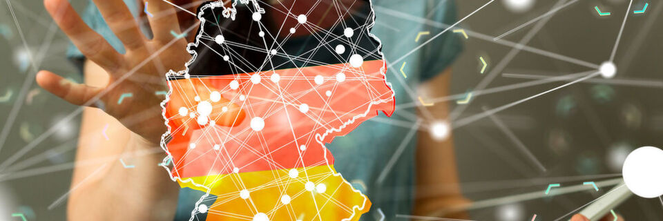 Eine internationale Spitzenposition bei der Digitalisierung ist 75 Prozent der Befragten wichtig. Eine internationale Spitzenposition bei der Digitalisierung ist 75 Prozent der Befragten wichtig.