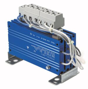 Ein wichtiges Einsatzgebiet für diesen gekapselten Bremswiderstand ist der elektrische Antrieb (Vierquadrantenbetrieb) mit Frequenzumrichtern (eigensichere Bremswiderstände bis 18 kW Dauerleistung). Ein wichtiges Einsatzgebiet für diesen gekapselten Bremswiderstand ist der elektrische Antrieb (Vierquadrantenbetrieb) mit Frequenzumrichtern (eigensichere Bremswiderstände bis 18 kW Dauerleistung).