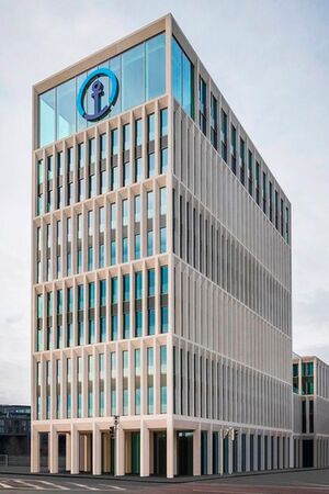 Neubau: Kühne + Nagel hat, 130 Jahre nach der Unternehmensgründung in Bremen, sein neues Stammhaus am Eingang zur Bremer Innenstadt eröffnet. Neubau: Kühne + Nagel hat, 130 Jahre nach der Unternehmensgründung in Bremen, sein neues Stammhaus am Eingang zur Bremer Innenstadt eröffnet.