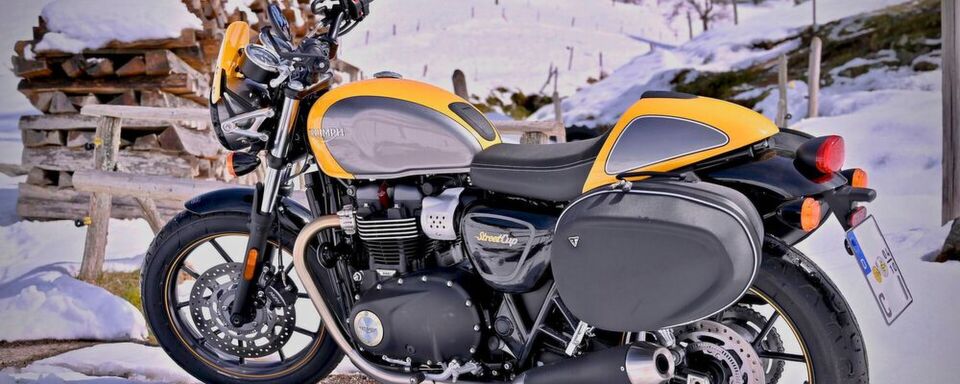 Wie ein Bild aus längst vergangenen Tagen? Ein äußerst motorradfreunldicher Wintermonat Januar beschert der Branche gute Geschäfte. Wie ein Bild aus längst vergangenen Tagen? Ein äußerst motorradfreunldicher Wintermonat Januar beschert der Branche gute Geschäfte.