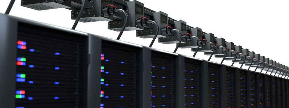 Über die Abgangskästen des Schienenverteilersystems „LData“ können zusätzliche Server-Schränke im Rechenzentrum angeschlossen werden. Über die Abgangskästen des Schienenverteilersystems „LData“ können zusätzliche Server-Schränke im Rechenzentrum angeschlossen werden.