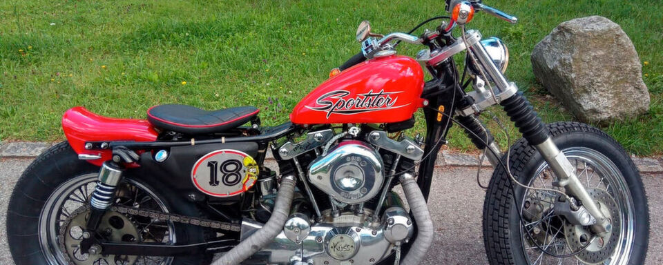 Das eingliedrige Block-Rillenprofil des Heidenau K34 ist für Motorräder aller Hubraumklassen geeignet und besitzt einen stilhaften Look. Das eingliedrige Block-Rillenprofil des Heidenau K34 ist für Motorräder aller Hubraumklassen geeignet und besitzt einen stilhaften Look.