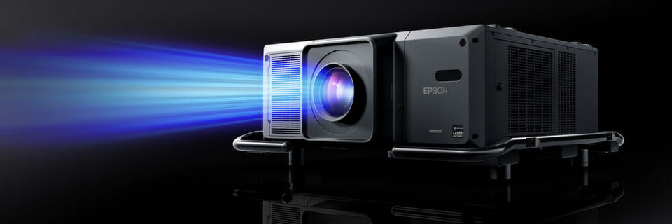 Eine der Epson-Premieren auf der ISE 2020 ist der Laserprojektor EB-L30000U mit einem Lichtstrom von 30.000 Lumen. Eine der Epson-Premieren auf der ISE 2020 ist der Laserprojektor EB-L30000U mit einem Lichtstrom von 30.000 Lumen.