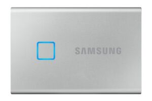 Mit ihrem Fingerprintsensor erkennt die T7 Touch bis zu vier unterschiedliche User an ihrem Fingerabdruck. Mit ihrem Fingerprintsensor erkennt die T7 Touch bis zu vier unterschiedliche User an ihrem Fingerabdruck.