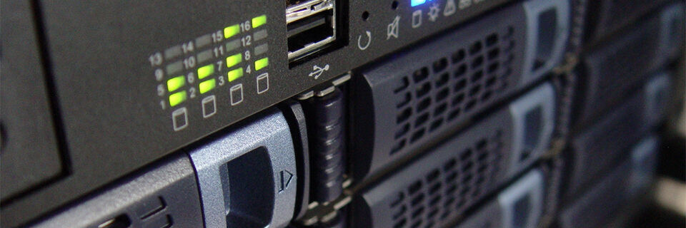 SSDs versprechen Leistung und Zuverlässigkeit im Rechenzentrum. Doch es gibt Unterschiede. SSDs versprechen Leistung und Zuverlässigkeit im Rechenzentrum. Doch es gibt Unterschiede.