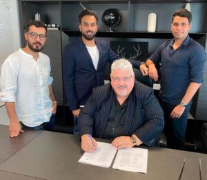 Hardy F. Schloer und Charlie Patel, Ali Abbas und Hyder al'Lamee von der Decisive Group Hardy F. Schloer und Charlie Patel, Ali Abbas und Hyder al'Lamee von der Decisive Group