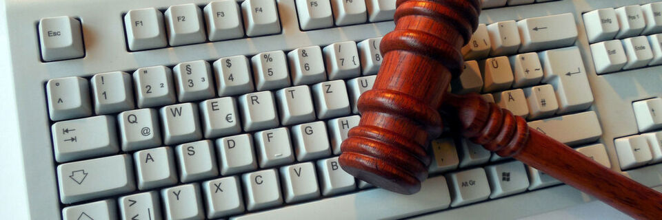 IT-Sicherheit per Gesetz ist hochgradig wichtig, kommt jedoch mit speziellen Problemstellungen daher. IT-Sicherheit per Gesetz ist hochgradig wichtig, kommt jedoch mit speziellen Problemstellungen daher.
