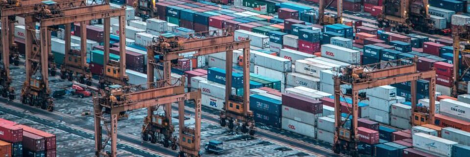 Laut dem Bundesinstitut für Risikobewertung geht von der Warenlogistik aktuell keine Gefahr aus. Laut dem Bundesinstitut für Risikobewertung geht von der Warenlogistik aktuell keine Gefahr aus.