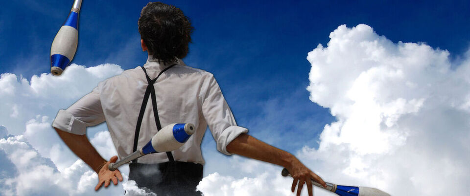 Heutige DBAs sind in der Cloud zuhause, müssen aber auch mit Daten jonglieren, Skripte schreiben und strategisch planen können. Tools sind dafür da, von Routinen zu entbinden. Heutige DBAs sind in der Cloud zuhause, müssen aber auch mit Daten jonglieren, Skripte schreiben und strategisch planen können. Tools sind dafür da, von Routinen zu entbinden.