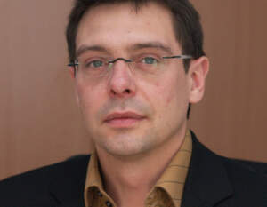 Dr. Markus Maier: „Der Mittelstand fängt gerade an, sich mit diesem Thema auseinanderzusetzen. Ich war in diesem Jahr auf vielen Konferenzen und habe dort auch viele Mittelständler getroffen, die sich der Compliance-Problematik durchaus bewusst und überlegten, wie man mit dem Thema im Unternehmen umgehen soll.“