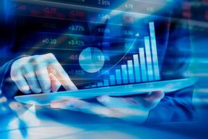 Die Martkanalysten von IDC schätzen, dass die Ausgaben für digitale Transformation von Unternehmen bis 2023 auf über 50% aller IT-Investitionen anwachsen. Dabei ist digitale Transformation kein neues Thema, sondern ein Prozess, der bereits seit über 60 Jahren beharrlich voranschreitet. Die Martkanalysten von IDC schätzen, dass die Ausgaben für digitale Transformation von Unternehmen bis 2023 auf über 50% aller IT-Investitionen anwachsen. Dabei ist digitale Transformation kein neues Thema, sondern ein Prozess, der bereits seit über 60 Jahren beharrlich voranschreitet.
