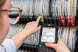 Das Pick-by-Light-System ermöglicht die einfache und schnelle Bedienung beim Ein- und Auslagerungsprozess. Das Pick-by-Light-System ermöglicht die einfache und schnelle Bedienung beim Ein- und Auslagerungsprozess.