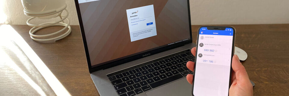Gerade bei der Remote-Arbeit aus dem Homeoffice heraus ist es wichtig, den Zugang zum Firmennetz abzusichern – bspw. über eine Multifaktor Authentifizierung. Gerade bei der Remote-Arbeit aus dem Homeoffice heraus ist es wichtig, den Zugang zum Firmennetz abzusichern – bspw. über eine Multifaktor Authentifizierung.