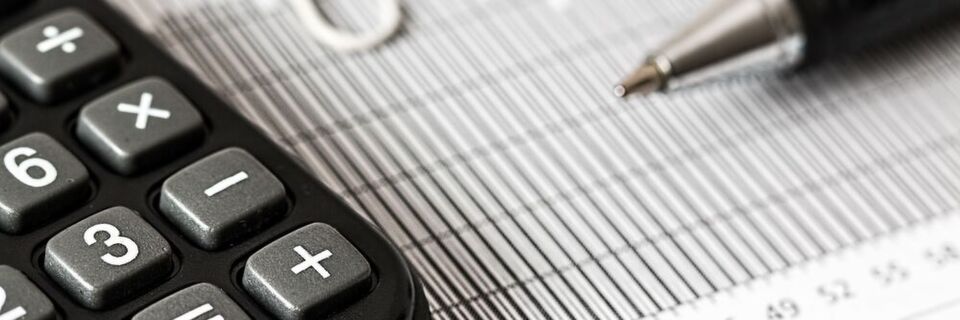 Die RoSI-Kennzahl sollte vor der zu tätigenden Investition errechnet und regelmäßig für bestehende Investitionen evaluiert werden. Die RoSI-Kennzahl sollte vor der zu tätigenden Investition errechnet und regelmäßig für bestehende Investitionen evaluiert werden.