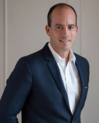 Uli Baur ist seit März Senior Vice President DACH bei Allcloud. Zuvor zeichnete er als Managing Director DACH bei Nordcloud verantwortlich und war zudem in verschiedenen Management-Positionen bei Unternehmen wie Dimension Data (NTT), Fujitsu und Siemens tätig. Uli Baur ist seit März Senior Vice President DACH bei Allcloud. Zuvor zeichnete er als Managing Director DACH bei Nordcloud verantwortlich und war zudem in verschiedenen Management-Positionen bei Unternehmen wie Dimension Data (NTT), Fujitsu und Siemens tätig.