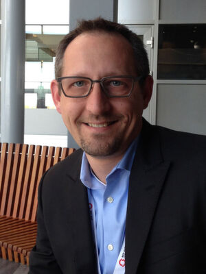 Derneue Executive Director der Cloud Foundry Foundation, Chip Childers, 2018 auf der Kopenhagerner Konferenz der Organisation. Derneue Executive Director der Cloud Foundry Foundation, Chip Childers, 2018 auf der Kopenhagerner Konferenz der Organisation.
