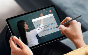 Der S Pen gehört gehört zum Lieferumfang des 10,4-Zoll-Tablets Galaxy Tab S6 Lite für den Schuleinsatz. Für eine klare Handschrift sorgen die dünne Spitze und 4.096 Druckstufen. Der S Pen gehört gehört zum Lieferumfang des 10,4-Zoll-Tablets Galaxy Tab S6 Lite für den Schuleinsatz. Für eine klare Handschrift sorgen die dünne Spitze und 4.096 Druckstufen.