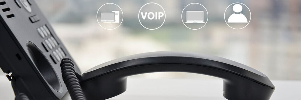 Das Aktualisieren einer alten Primär-Multiplex-TK-Anlage auf eine SIP-fähige VoIP-Anlage ist teuer – eine Alternative ist die Integration von Microsoft Teams in die alte Telefonanlage. Das Aktualisieren einer alten Primär-Multiplex-TK-Anlage auf eine SIP-fähige VoIP-Anlage ist teuer – eine Alternative ist die Integration von Microsoft Teams in die alte Telefonanlage.