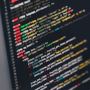 Softwareentwickler müssen die Softwaresicherheit schon während der Programmierung berücksichtigen. Softwareentwickler müssen die Softwaresicherheit schon während der Programmierung berücksichtigen.