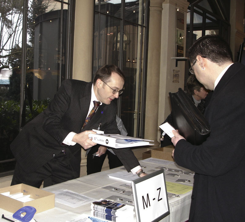 Accueil des participants au stand Swissmem.