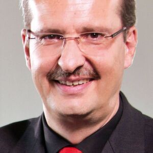 <strong id="ForP_5E595011-A1F5-4AFE-64D76F90E5A80124">Volker Welsch,</strong> PSB: „Gerade bei einem Familienunternehmen wie PSB spielen in der heutigen Zeit kontinuierliche Investitionen in Forschung und Entwicklung eine wesentliche Rolle für die professionelle Platzierung am Markt.“<em id="ForP_5E595021-9EC8-1A69-D1D0494616DDB317"> </em>Bild: PSB Intralogistics