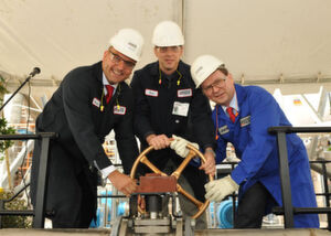 Nd-PBR debottlenecking project completed: (from left to right) Markus Linke (Site Manager, Orange), Dr. Fred Guerin (PBR Production Manager, Orange), and Dr. Joachim Grub (Global Head of Performance Butadiene Rubber, Lanxess) (Picture: Lanxess)