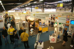 Lors du dernier SIAMS, en 2010, l'affluence et la convivialité dans les halles de Moutier. (Image: JR Gonthier)