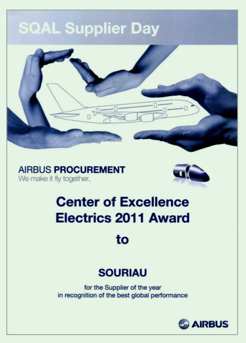 Cinquième Prix du Meilleur fournisseur d'Airbus décerné à Souriau pour ses prestations durant l'année 2011. (Image: Souriau)