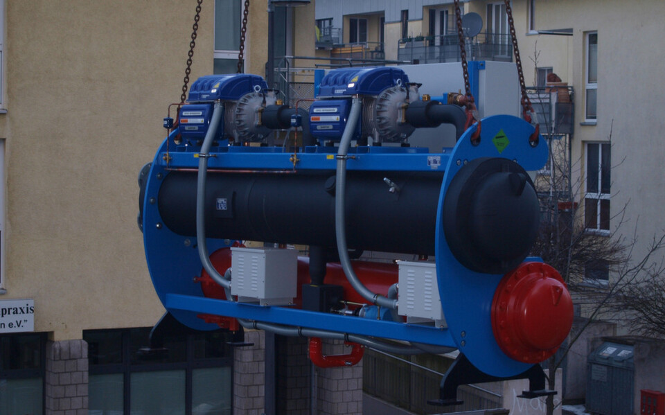 Das Rechenzentrum bekommt einen Radial-Turbo-Kompressor eingesetzt. Das Rechenzentrum bekommt einen Radial-Turbo-Kompressor eingesetzt.