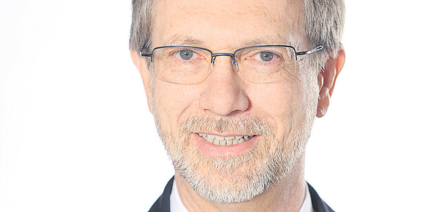 Staatsrat Jens Lattmann ist von den Vorzügen des Kfz-Online-Projektes überzeugt (Foto: Finanzbehörde Hamburg)