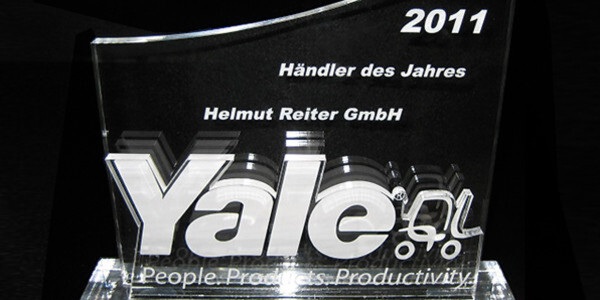 Händler des Jahres 2011 - eine der drei Auszeichnungen für Reiter. Händler des Jahres 2011 - eine der drei Auszeichnungen für Reiter.