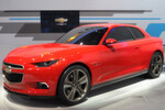 Und noch eine Studie hatte der Importeur im Gepäck: Ein Coupé mit Hinterradantrieb.