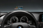 Im Gegensatz zur ersten Generation kann das neue Head-up-Display von Continental Farben darstellen. 