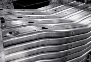 Innovationen für die Automobilindustrie – dafür und speziell für IHU-Produkte steht der Name Finow Automotive. Innovationen für die Automobilindustrie – dafür und speziell für IHU-Produkte steht der Name Finow Automotive.