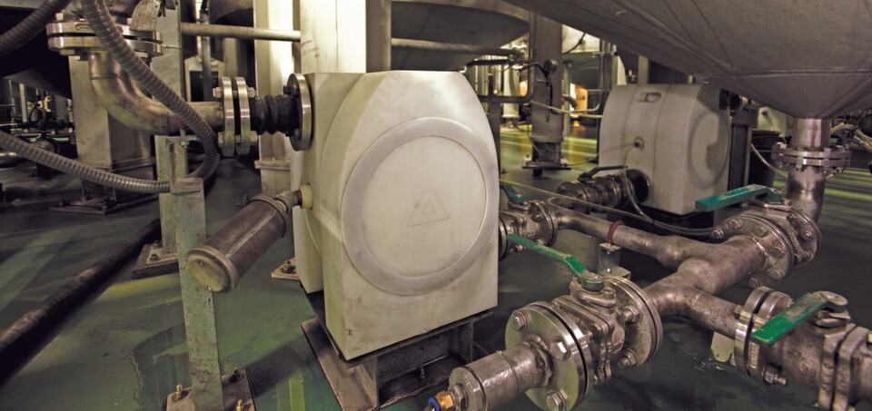 Rugged solid body plastic AODD pumps are well suited for the transfering of abrasive media even under harshest conditions. Rugged solid body plastic AODD pumps are well suited for the transfering of abrasive media even under harshest conditions.