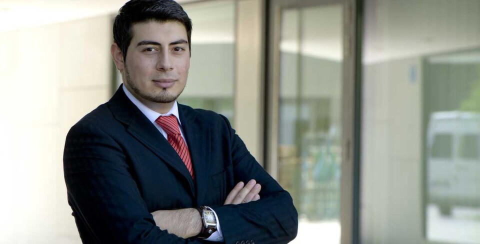 Der Autor: Gökhan Yilmaz ist Systems Engineer bei der AvePoint Deutschland GmbH Der Autor: Gökhan Yilmaz ist Systems Engineer bei der AvePoint Deutschland GmbH